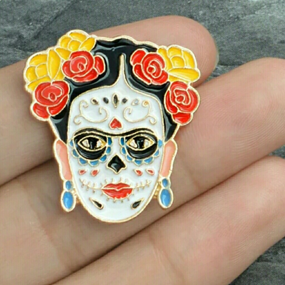Frida Kahlo Day of the Dead/Sugar Skull Pin - Picture 2 of 3